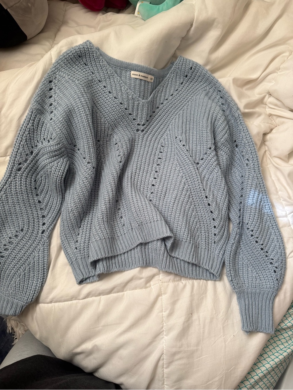 moon & madison Soft V-Neck Knit Sweater in Light Blue